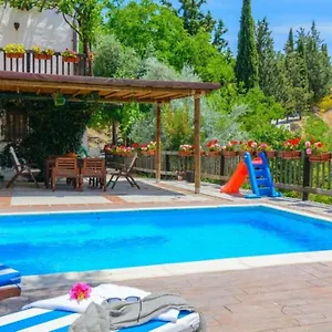 El Tajil Vakantiehuis